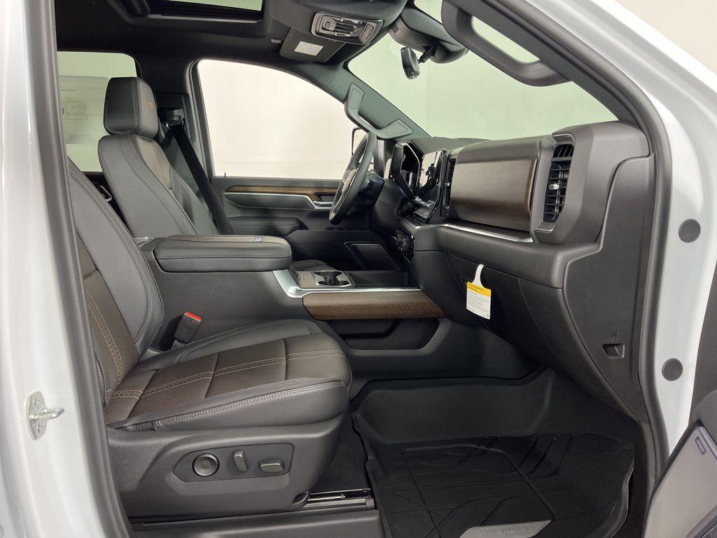 new 2025 Chevrolet Silverado 2500 car, priced at $79,880