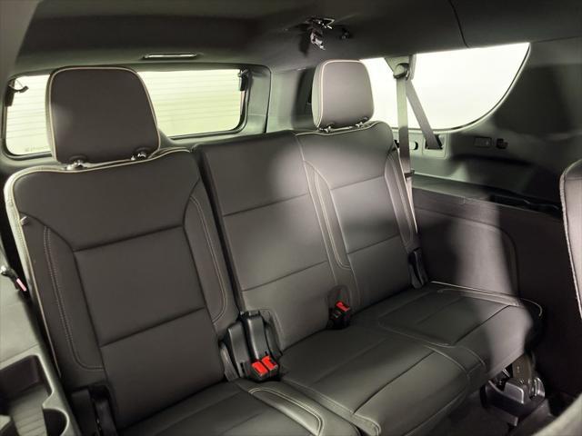 new 2025 Chevrolet Suburban car, priced at $82,090