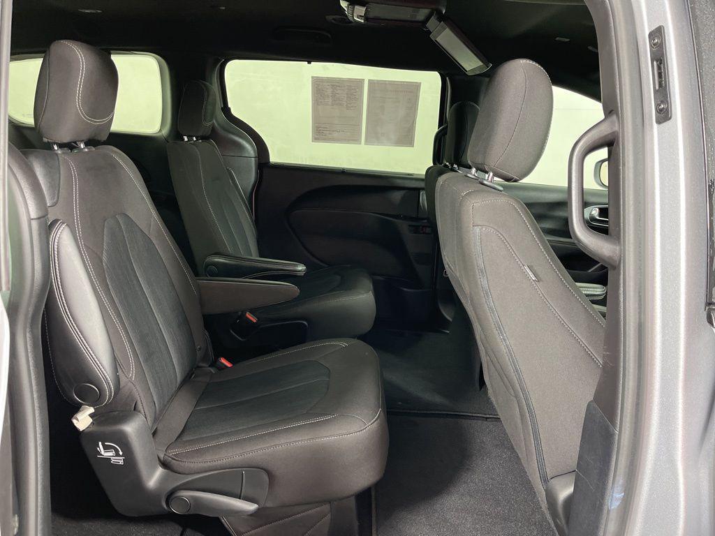 used 2021 Chrysler Pacifica car, priced at $25,213