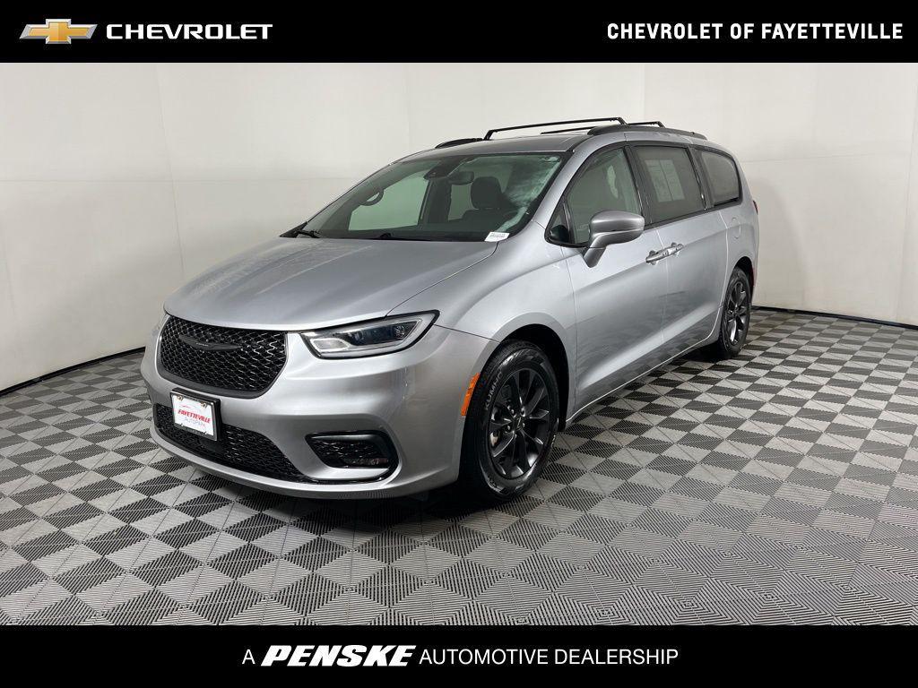 used 2021 Chrysler Pacifica car, priced at $25,213