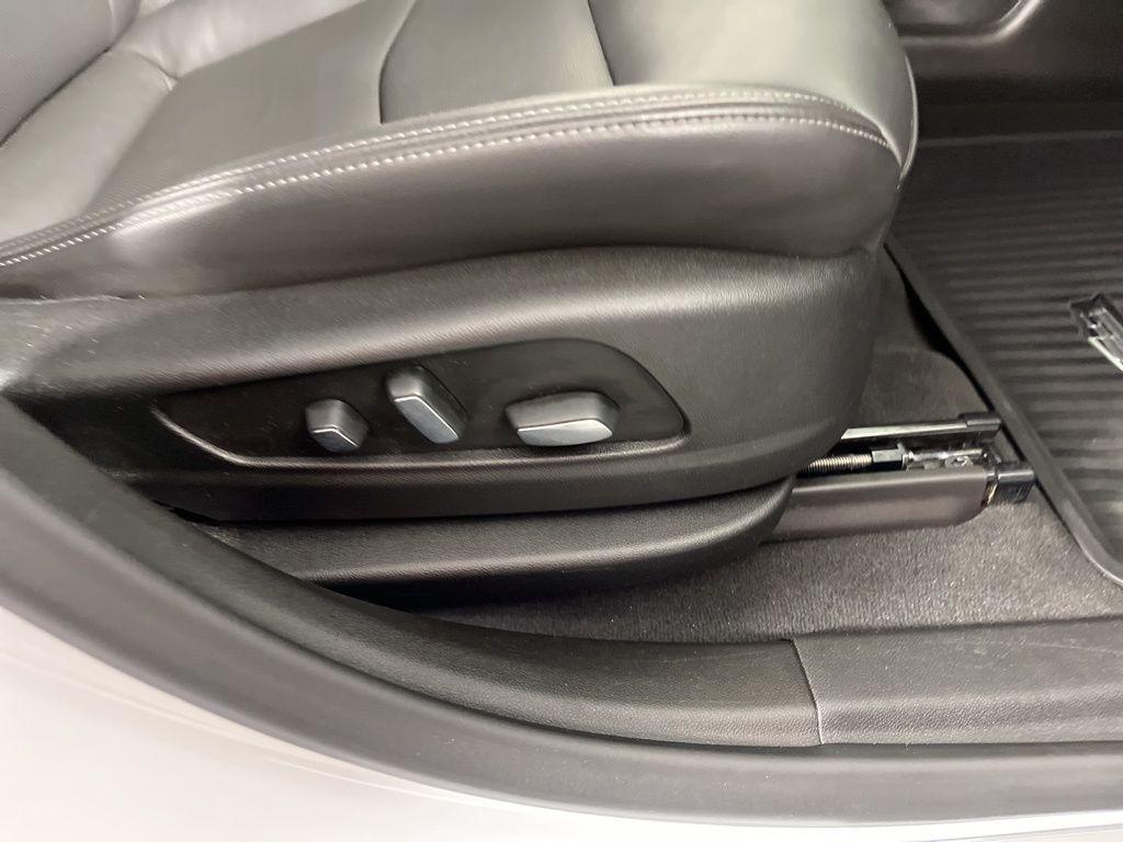 used 2025 Cadillac XT6 car, priced at $52,745