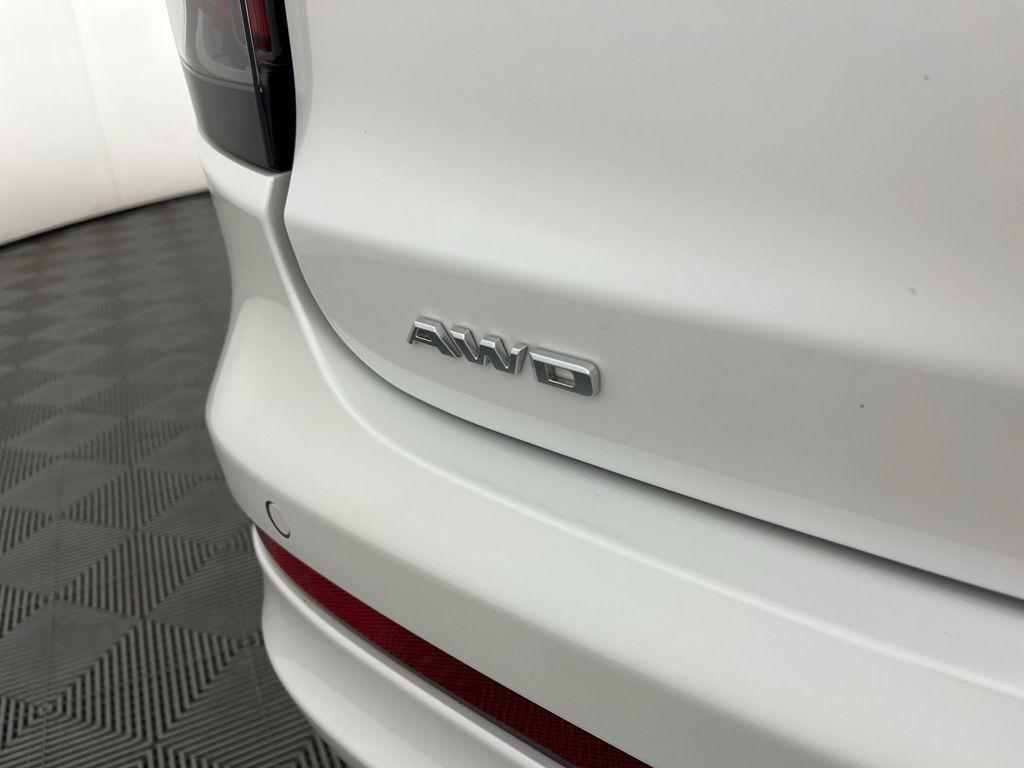 used 2025 Cadillac XT6 car, priced at $52,745