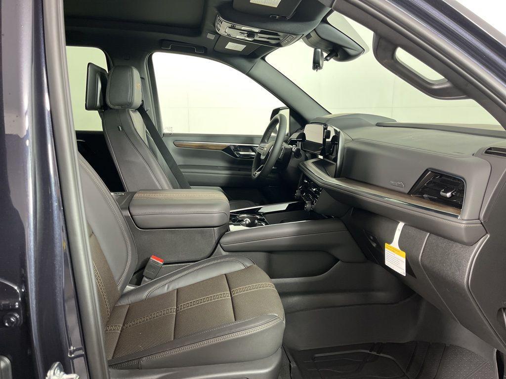 new 2025 Chevrolet Suburban car, priced at $95,545