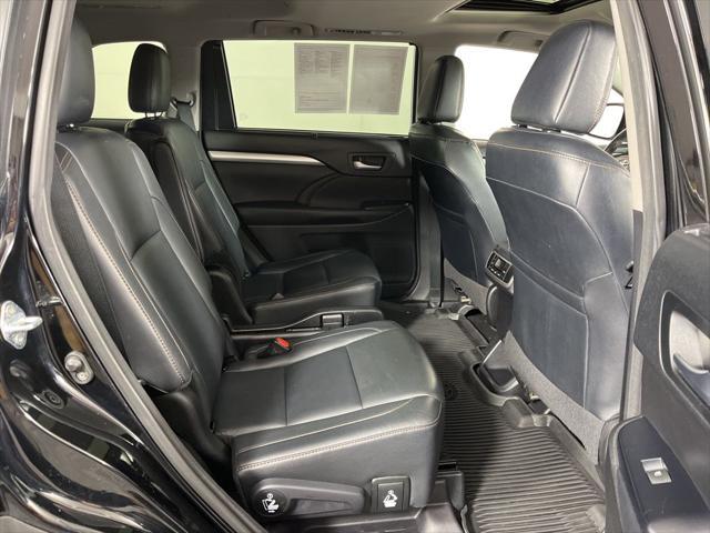 used 2018 Toyota Highlander car, priced at $22,980
