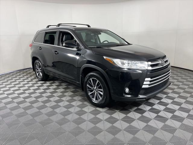 used 2018 Toyota Highlander car, priced at $22,980