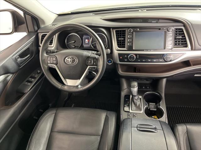 used 2018 Toyota Highlander car, priced at $22,980