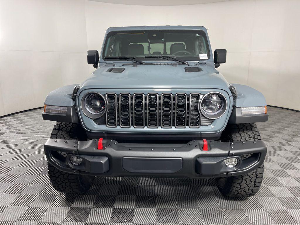 used 2025 Jeep Gladiator car, priced at $50,896