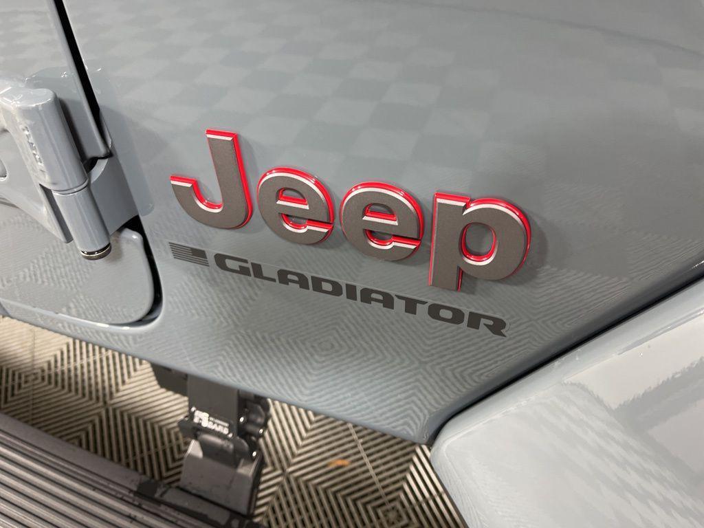 used 2025 Jeep Gladiator car, priced at $50,896