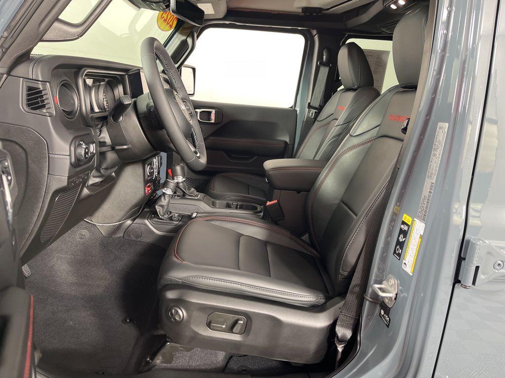 used 2025 Jeep Gladiator car, priced at $50,896