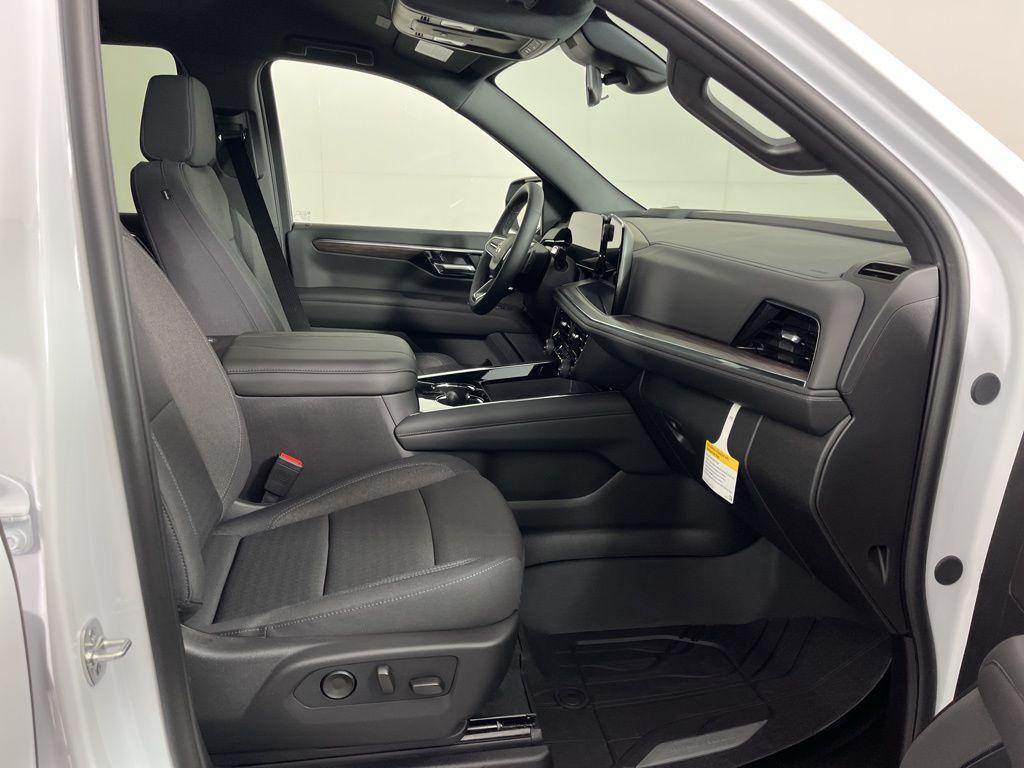 new 2025 Chevrolet Tahoe car, priced at $66,180