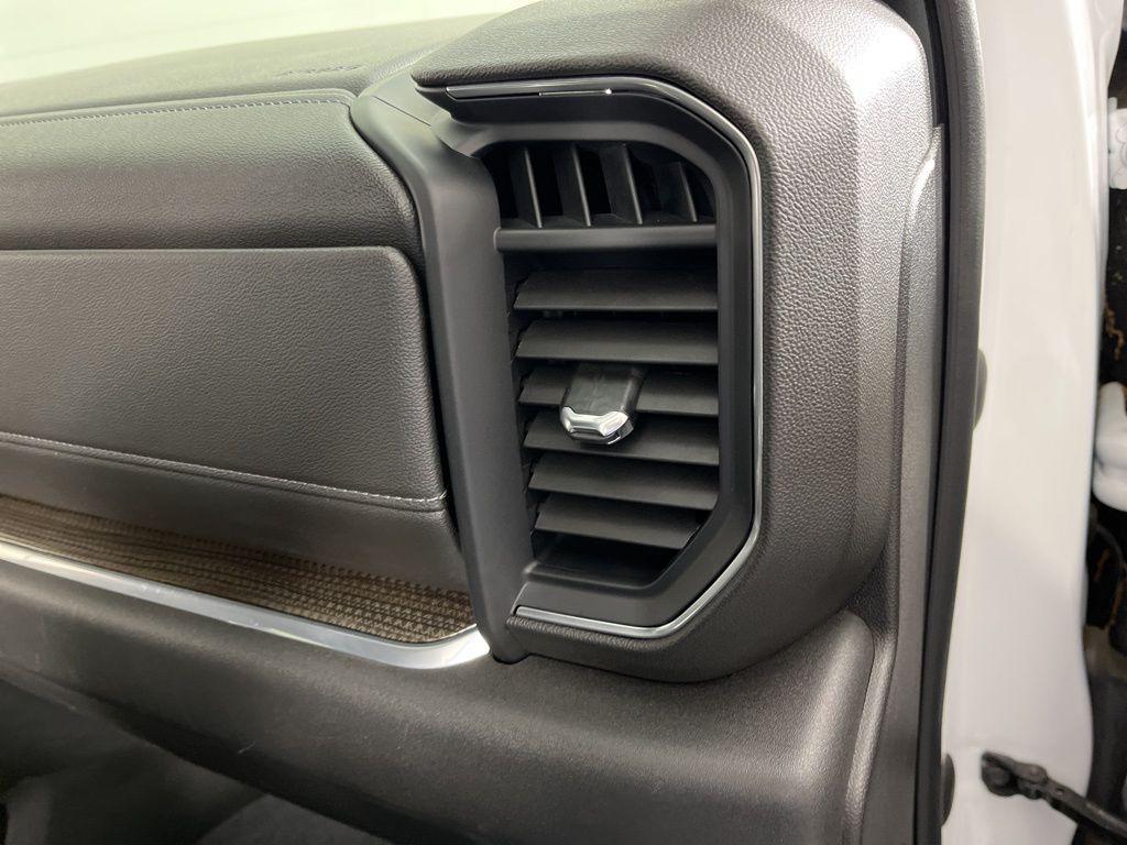 used 2022 Chevrolet Silverado 1500 car, priced at $30,874