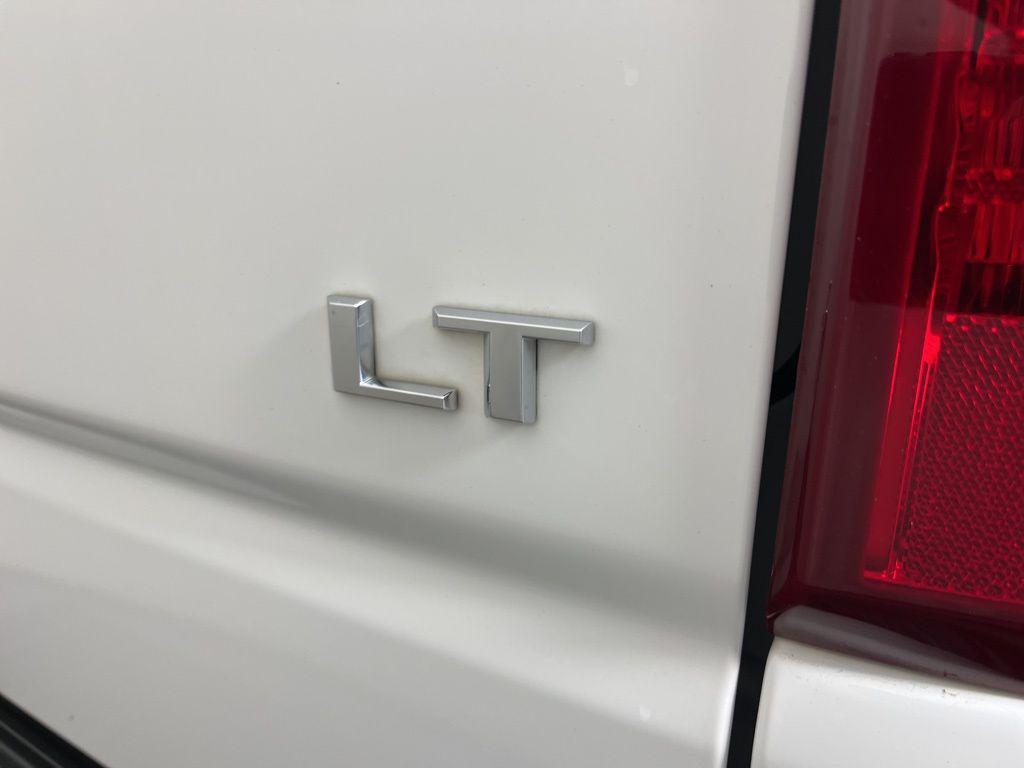 used 2022 Chevrolet Silverado 1500 car, priced at $30,874