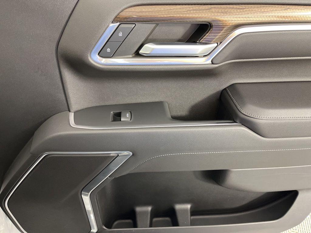 used 2022 Chevrolet Silverado 1500 car, priced at $30,874