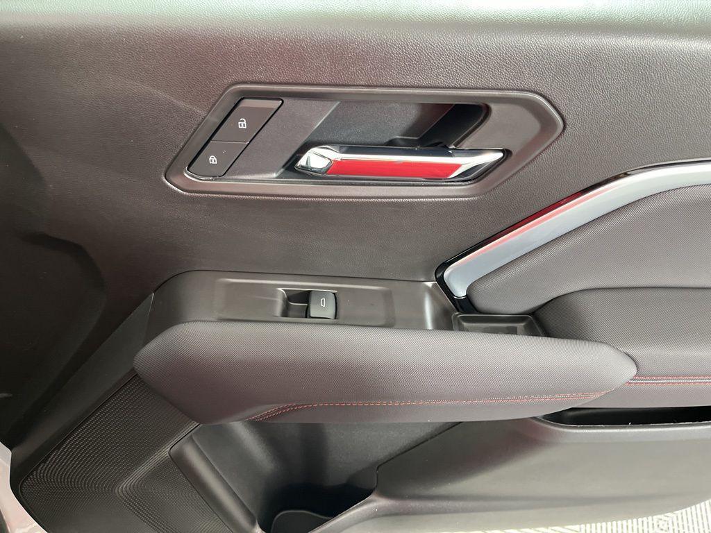 new 2026 Chevrolet Colorado car, priced at $48,530