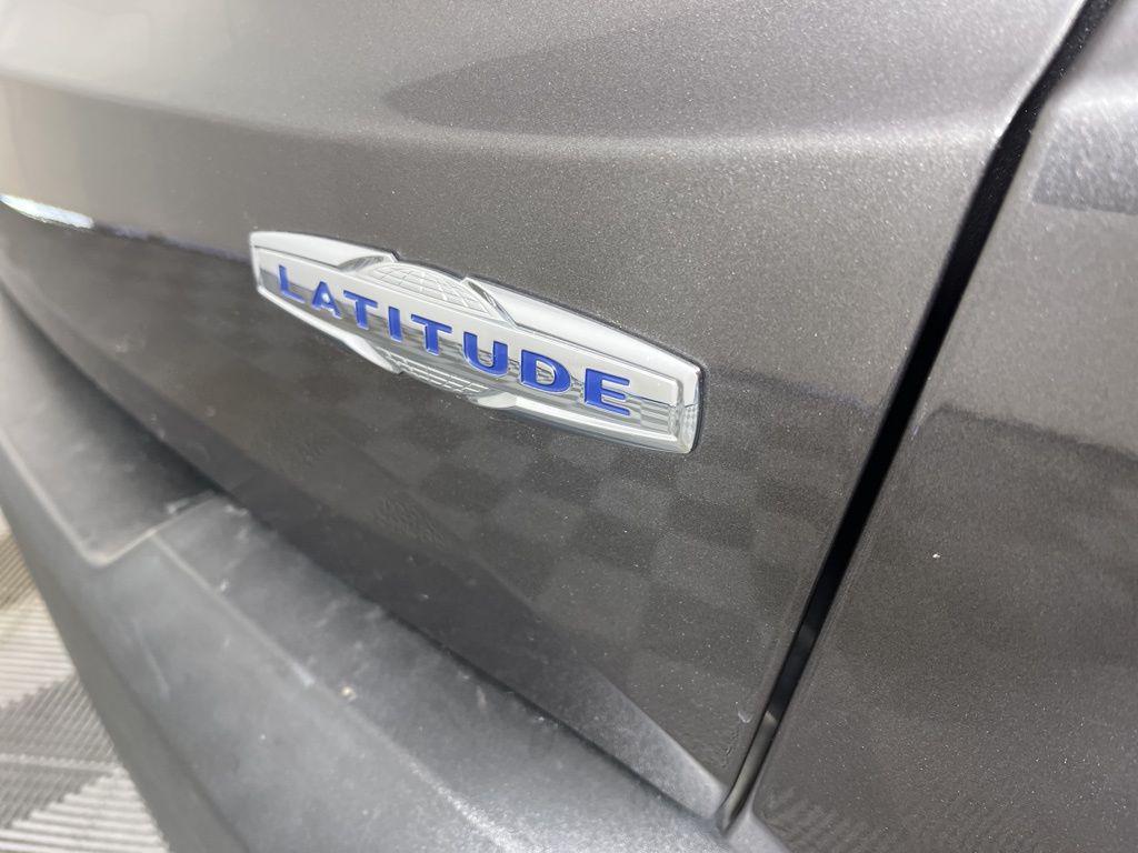 used 2020 Jeep Renegade car, priced at $16,499