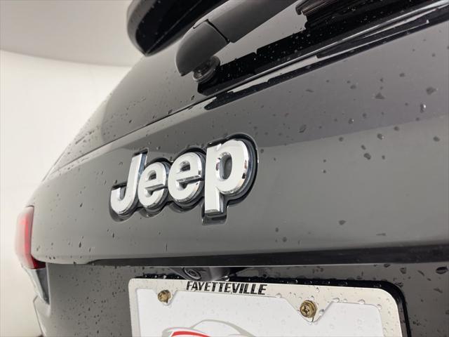 used 2022 Jeep Grand Cherokee car, priced at $29,963