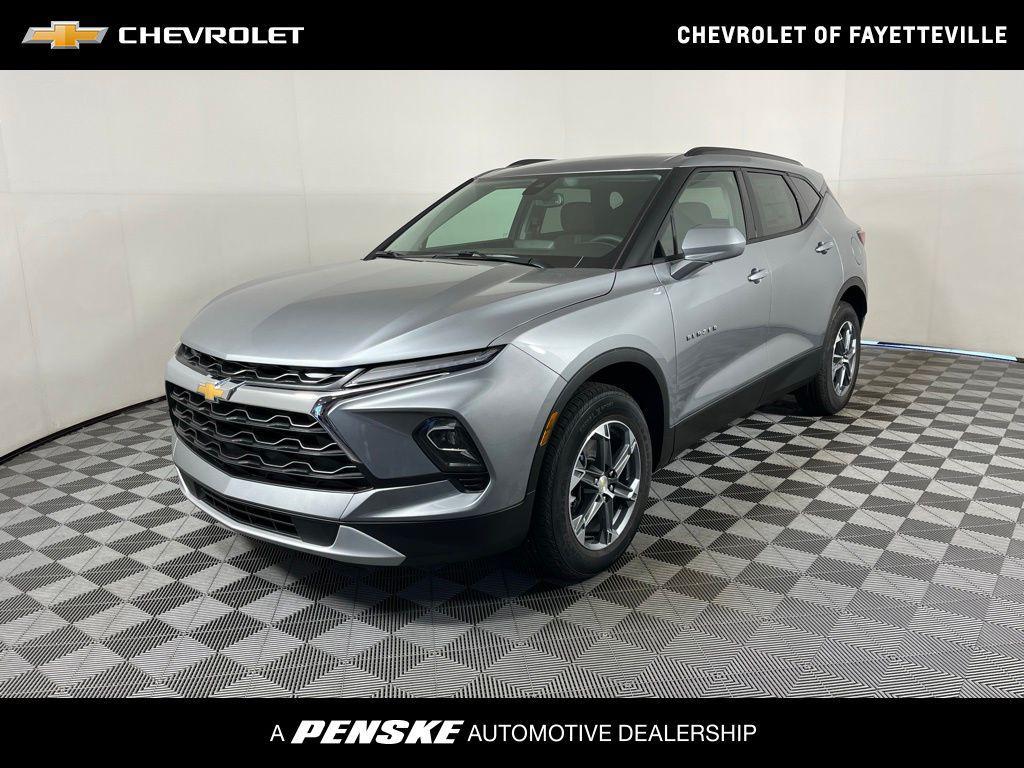 new 2025 Chevrolet Blazer car, priced at $40,095