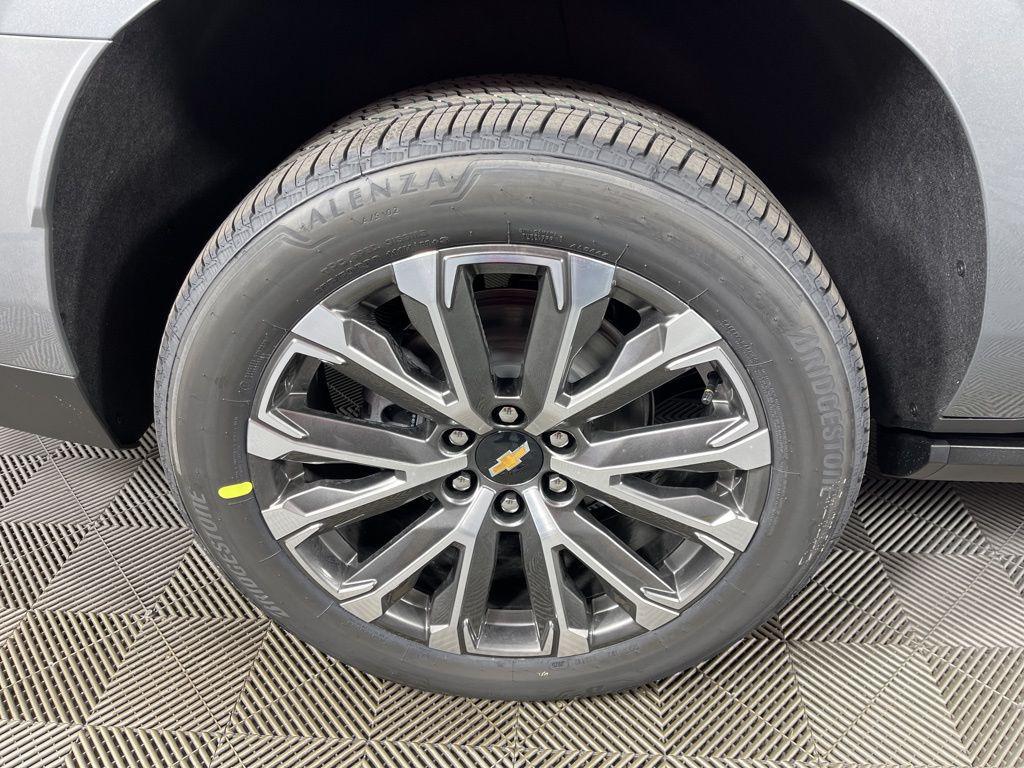 new 2026 Chevrolet Suburban car, priced at $96,780