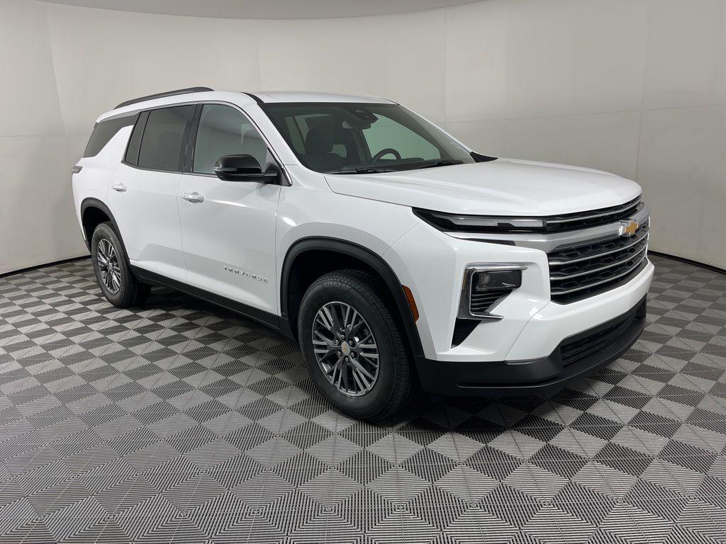 new 2026 Chevrolet Traverse car, priced at $42,695