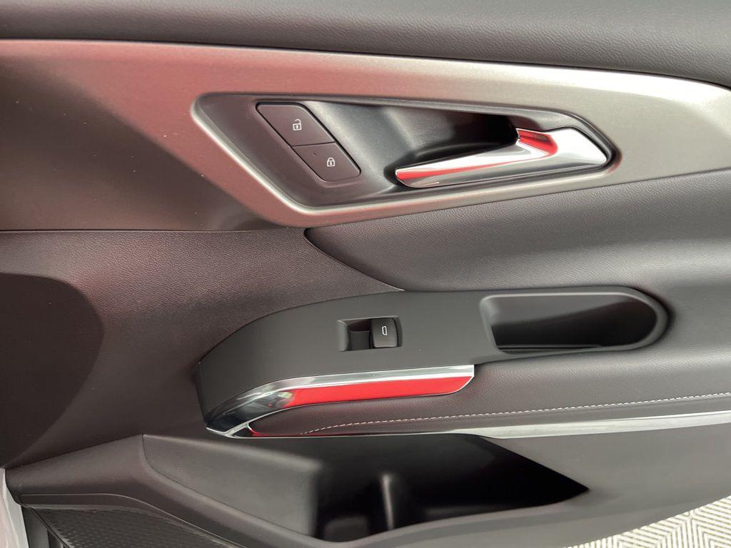 new 2026 Chevrolet Traverse car, priced at $42,695