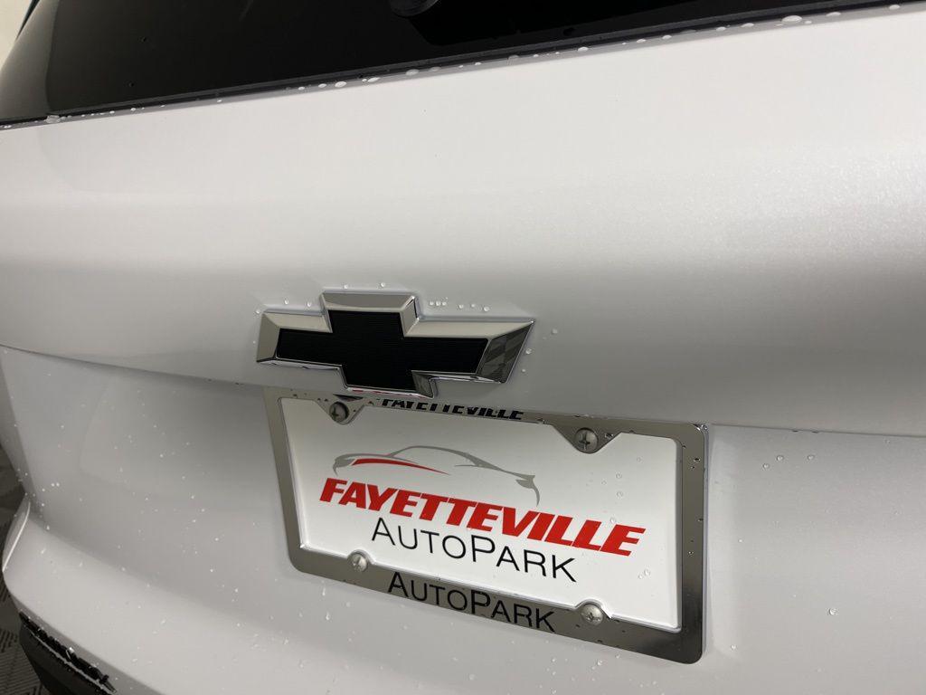 new 2026 Chevrolet Equinox car, priced at $39,100