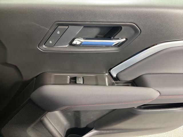 new 2025 Chevrolet Colorado car