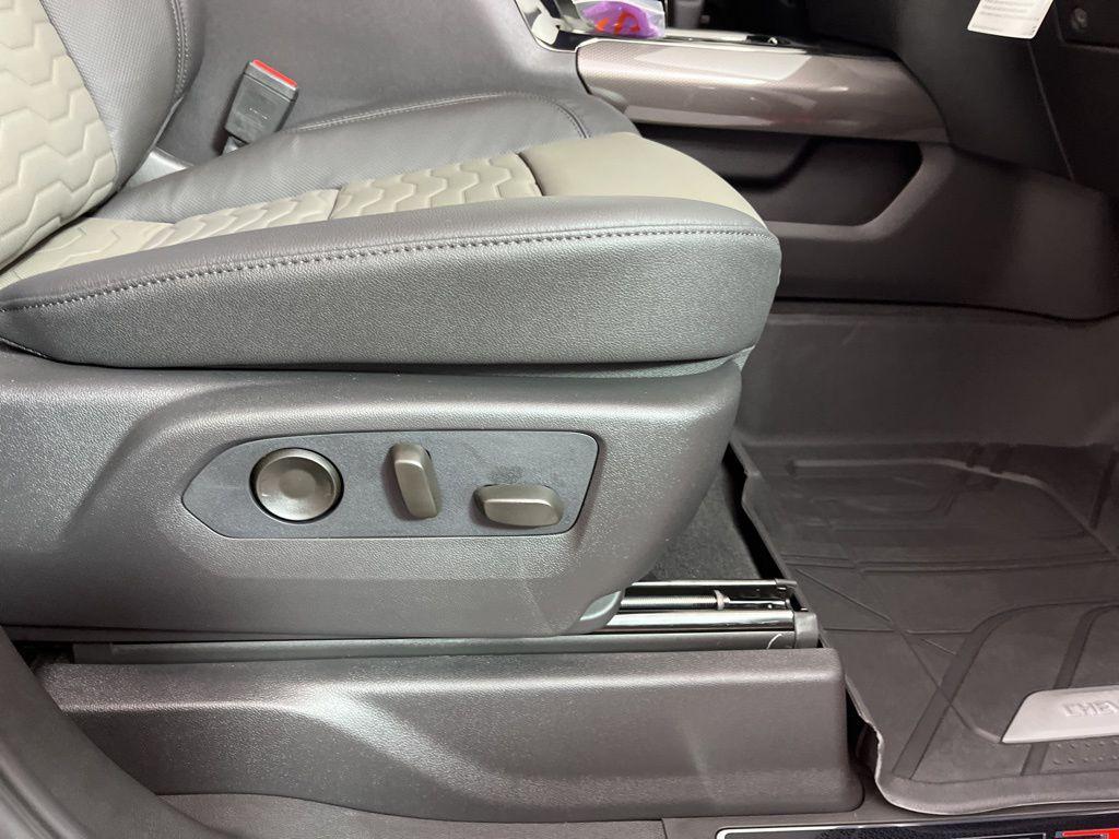 new 2026 Chevrolet Silverado 1500 car, priced at $77,670