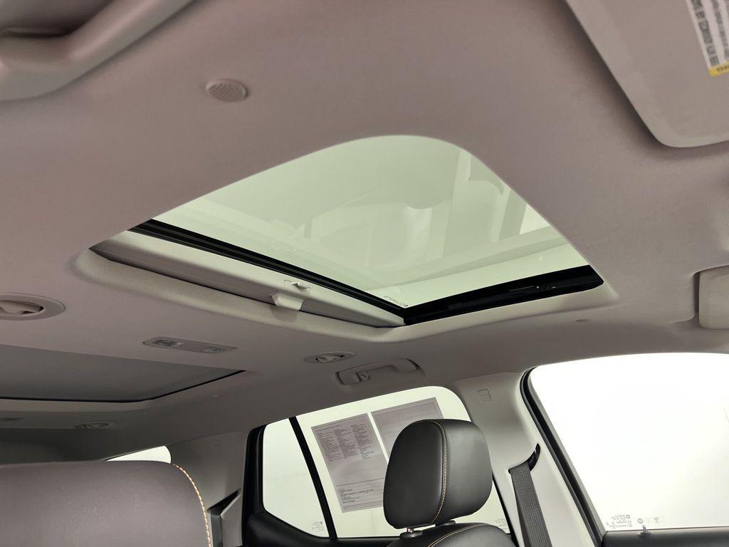 used 2020 Chevrolet Traverse car, priced at $25,828
