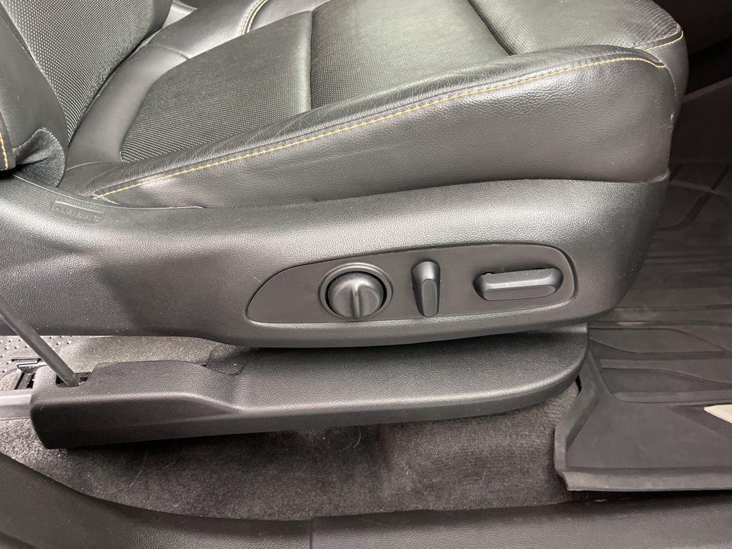 used 2020 Chevrolet Traverse car, priced at $25,828