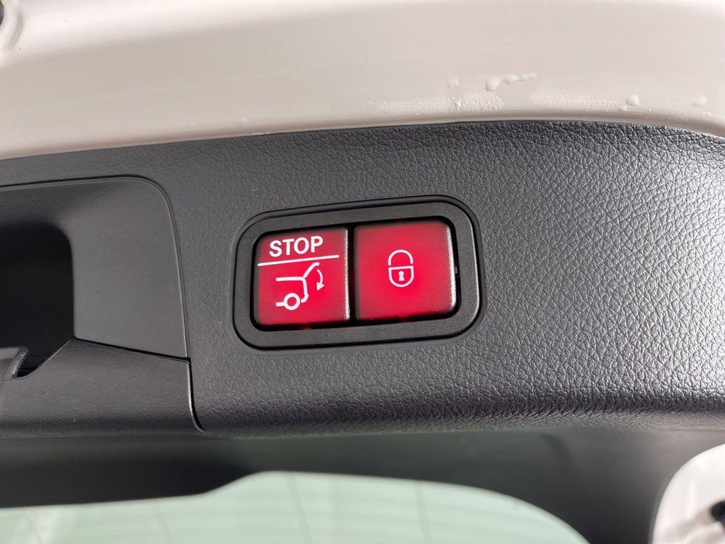 used 2024 Mercedes-Benz GLA 250 car, priced at $32,875