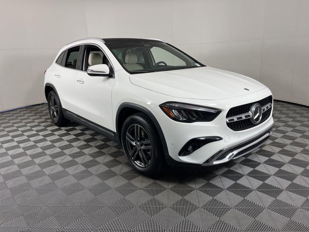 used 2024 Mercedes-Benz GLA 250 car, priced at $32,875