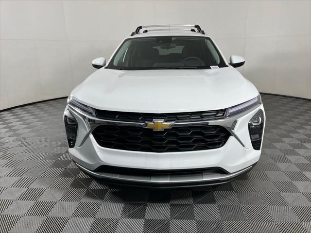 new 2025 Chevrolet Trax car, priced at $25,820