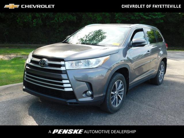 used 2019 Toyota Highlander car, priced at $29,996
