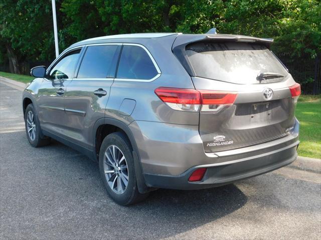 used 2019 Toyota Highlander car, priced at $29,996
