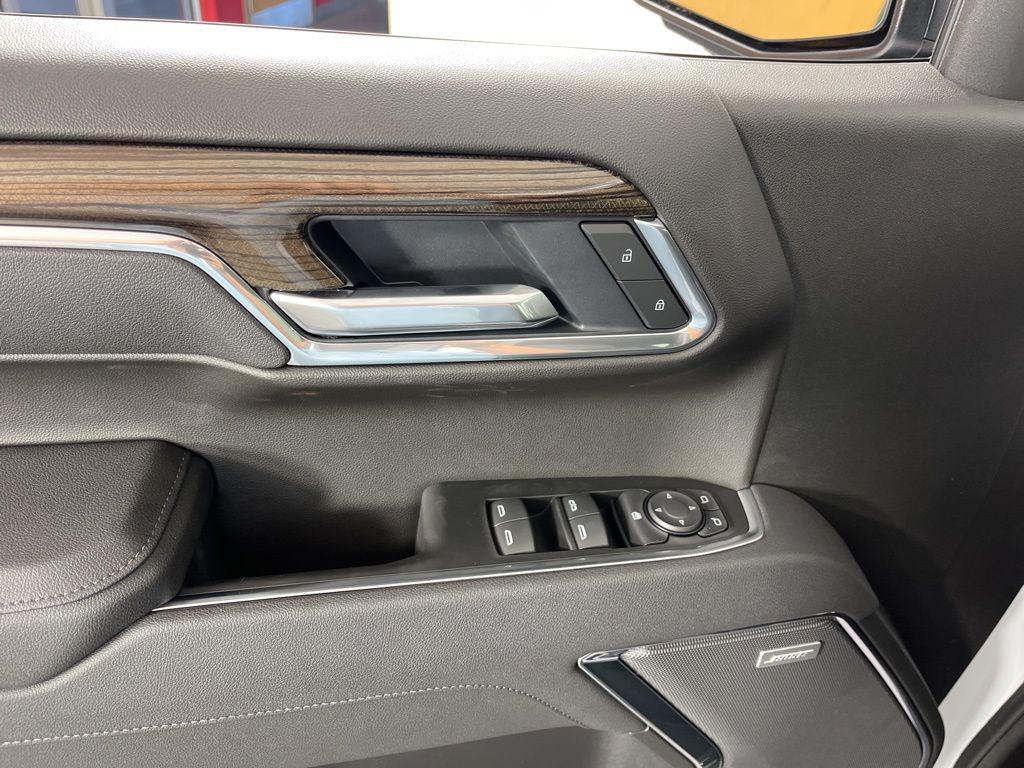 new 2025 Chevrolet Silverado 1500 car, priced at $74,035