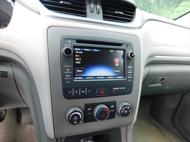 used 2015 Chevrolet Traverse car, priced at $16,900