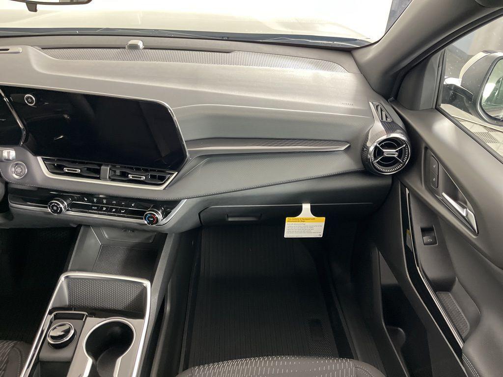 new 2026 Chevrolet Equinox car, priced at $30,820