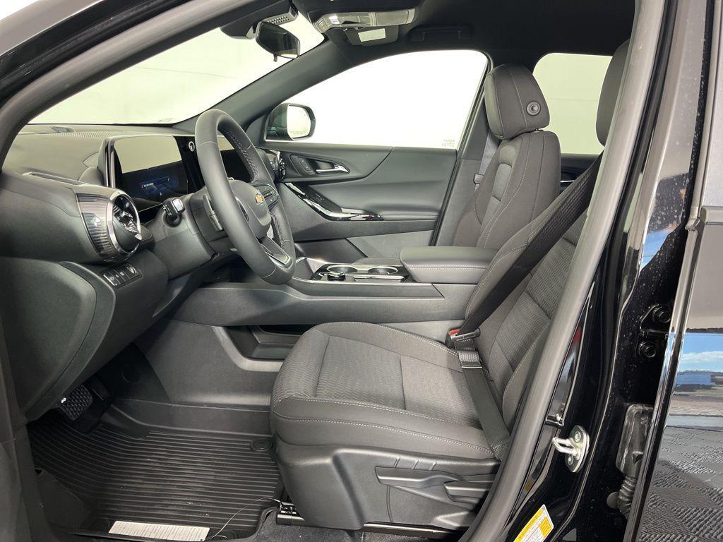 new 2026 Chevrolet Equinox car, priced at $30,820