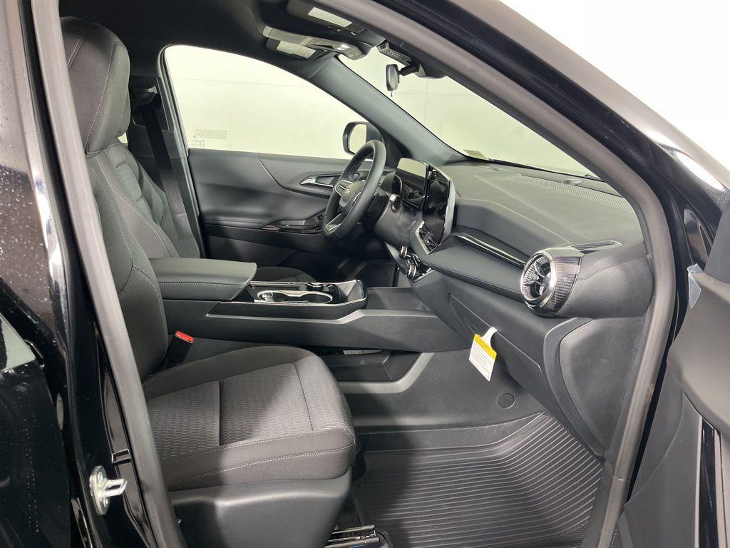 new 2026 Chevrolet Equinox car, priced at $30,820