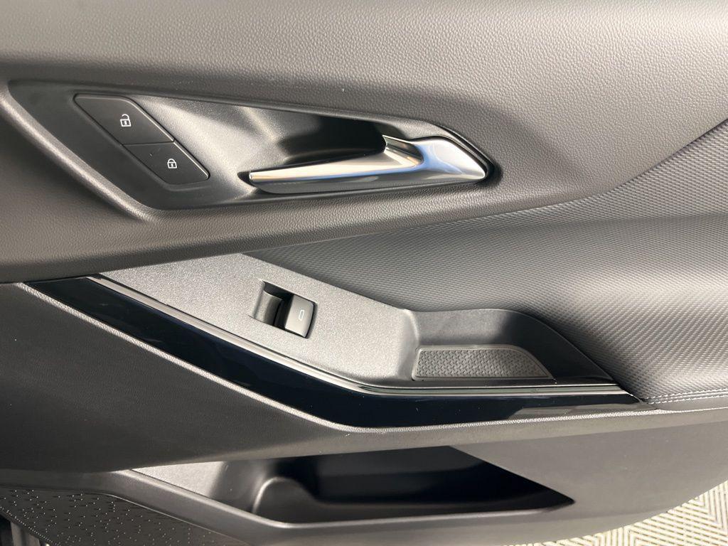 new 2026 Chevrolet Equinox car, priced at $30,820