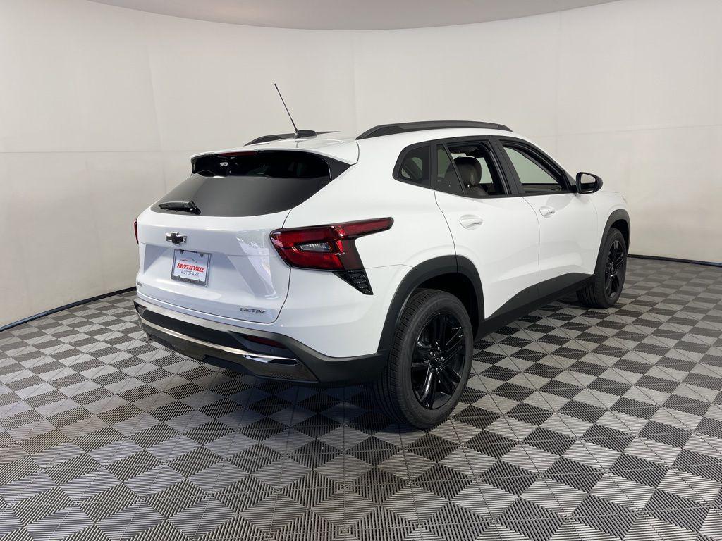 new 2025 Chevrolet Trax car, priced at $27,585