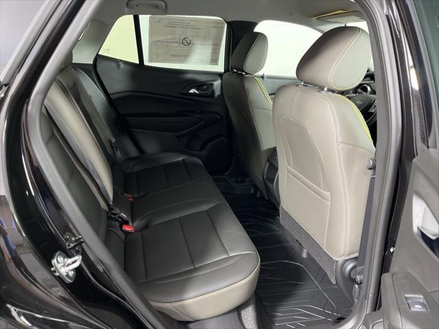 new 2025 Chevrolet Trax car