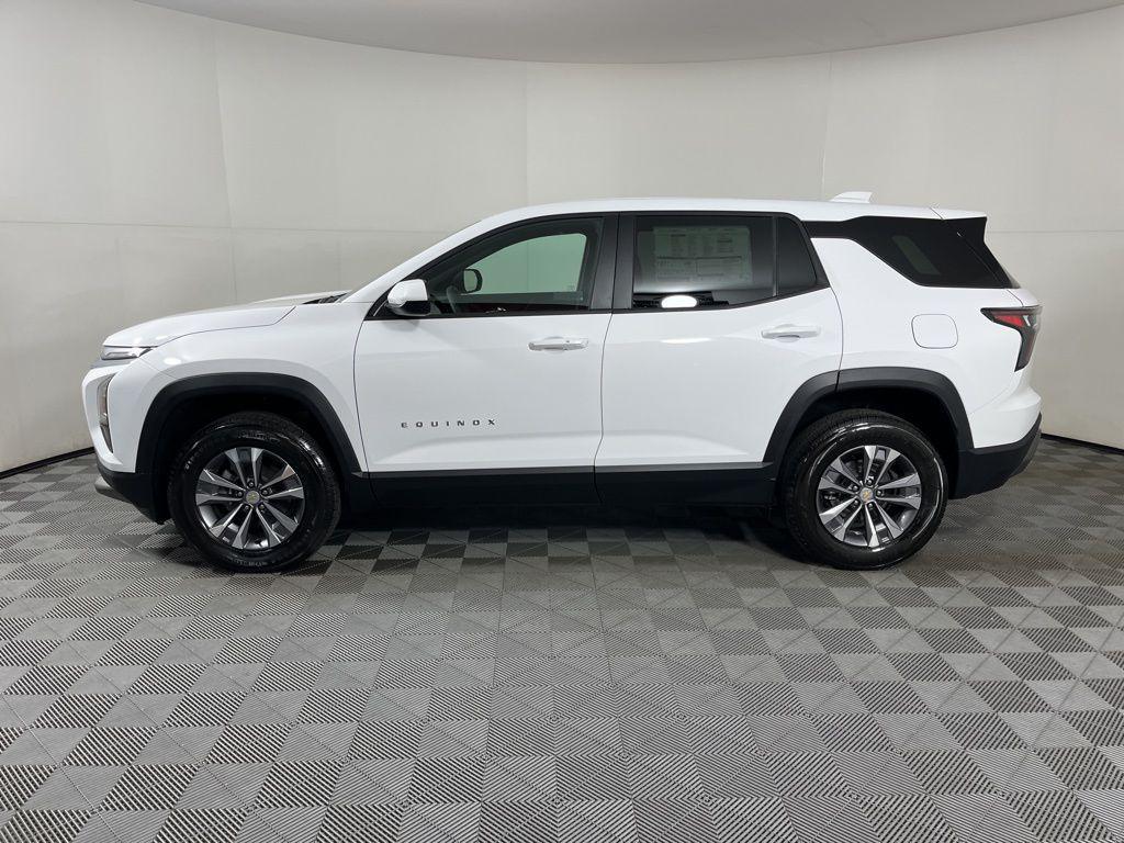 new 2026 Chevrolet Equinox car, priced at $30,760