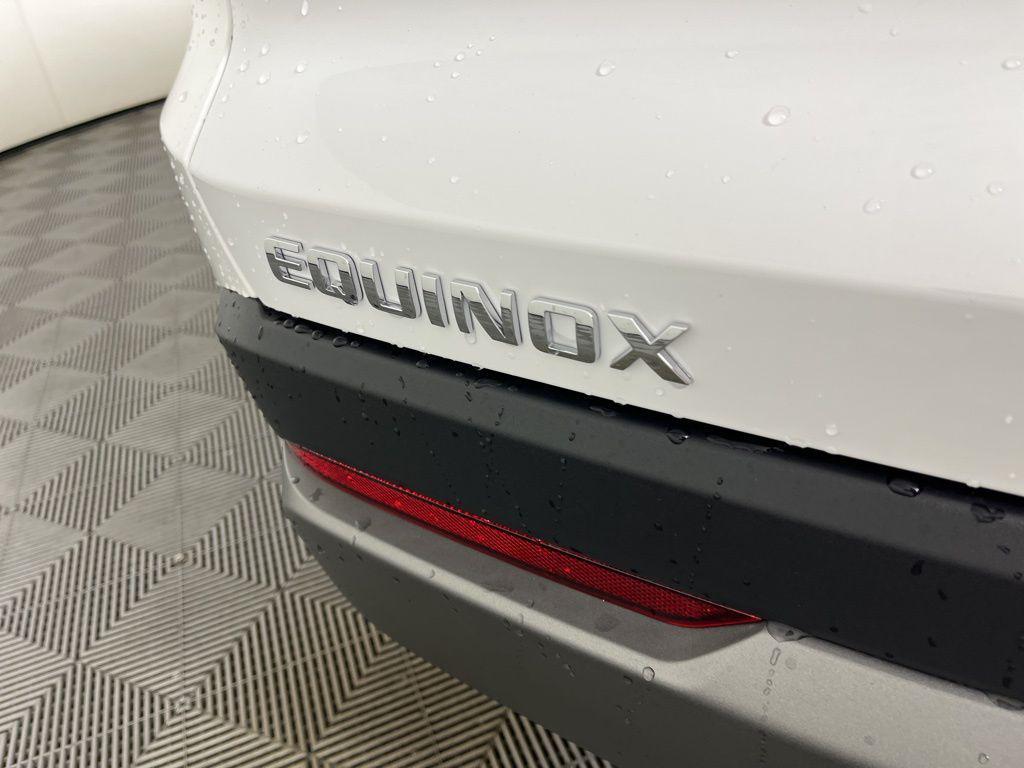 new 2026 Chevrolet Equinox car, priced at $30,760