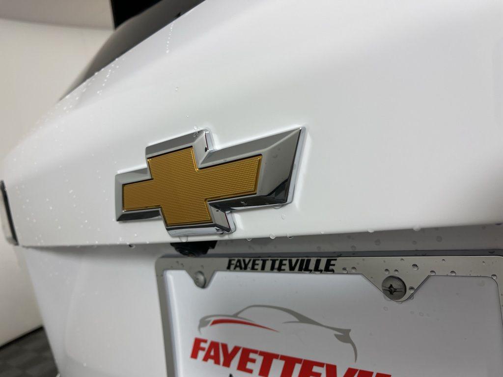 new 2026 Chevrolet Equinox car, priced at $30,760