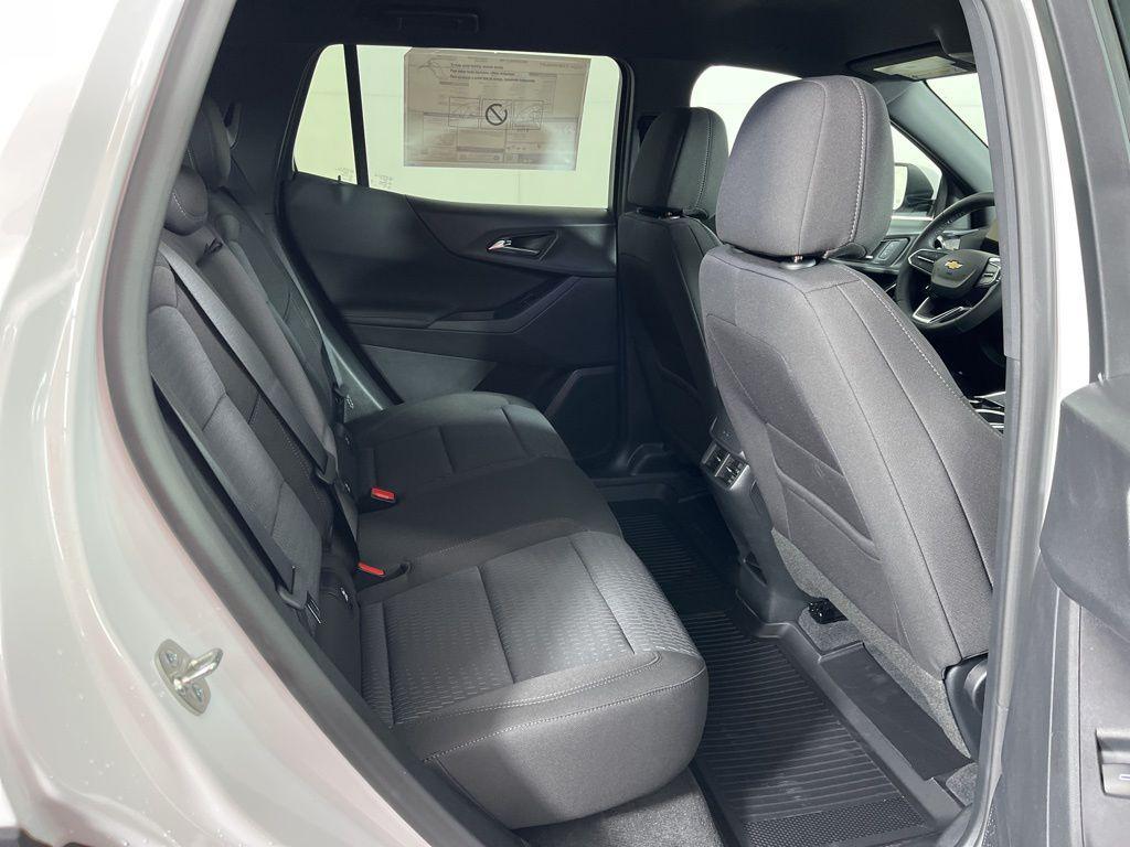 new 2026 Chevrolet Equinox car, priced at $30,760