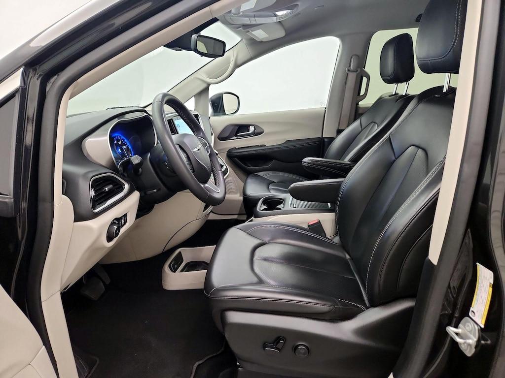 used 2023 Chrysler Pacifica car, priced at $26,998