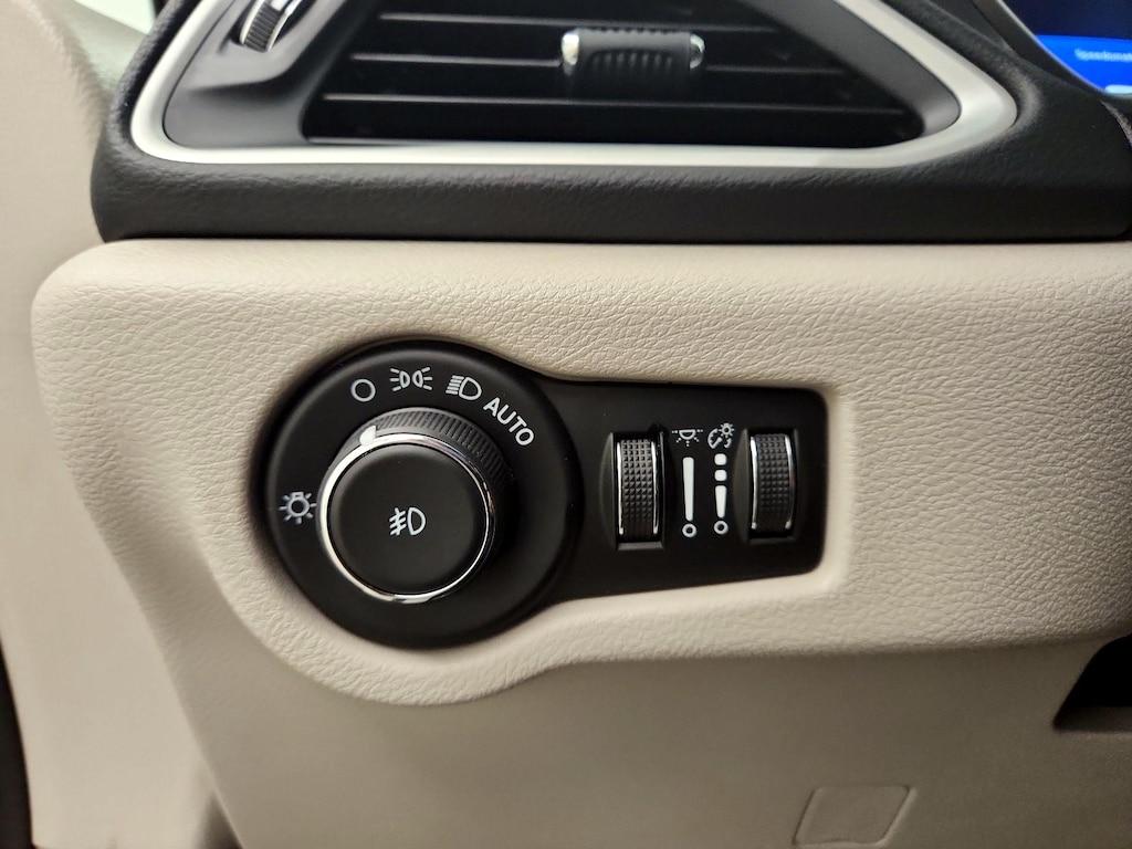 used 2023 Chrysler Pacifica car, priced at $26,998