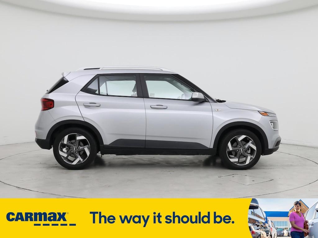 used 2022 Hyundai Venue car, priced at $19,998