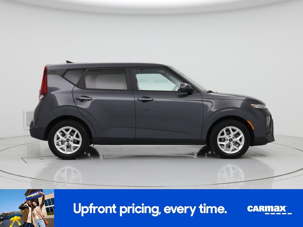 used 2022 Kia Soul car, priced at $17,998
